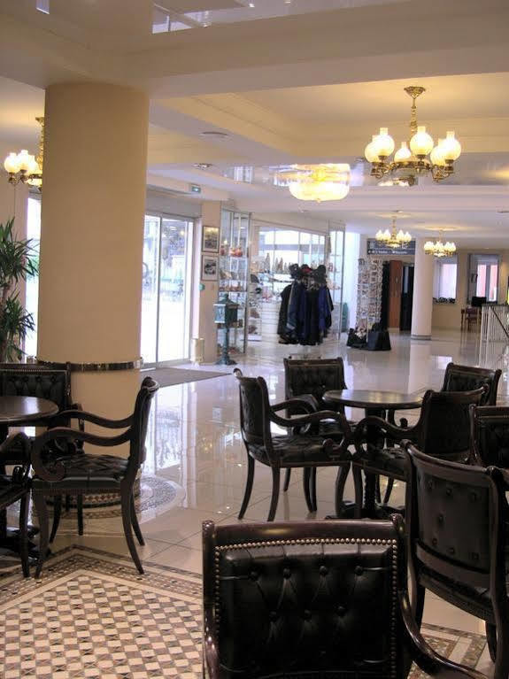 Hôtel Christ Roi Lourdes Exterior foto